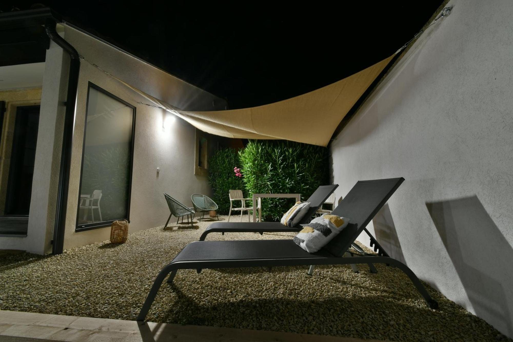 Une Nuit En Luberon Puyvert Dış mekan fotoğraf
